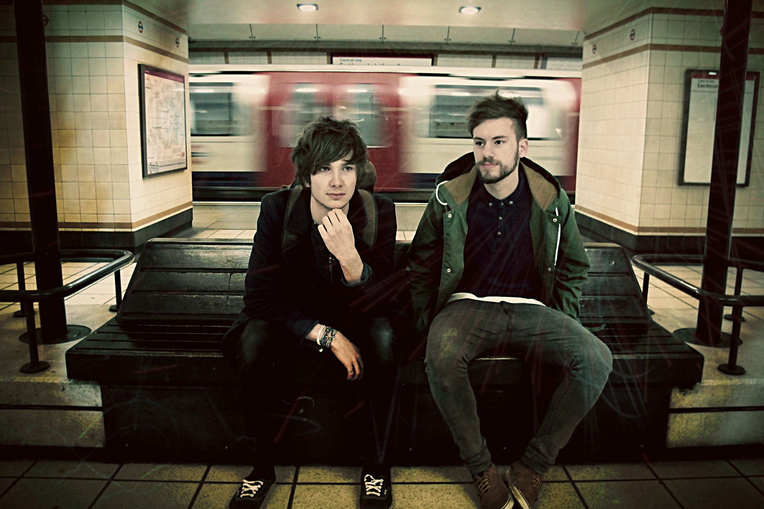 Sunday’s hotting up! Indie band Frett is new on the bill.